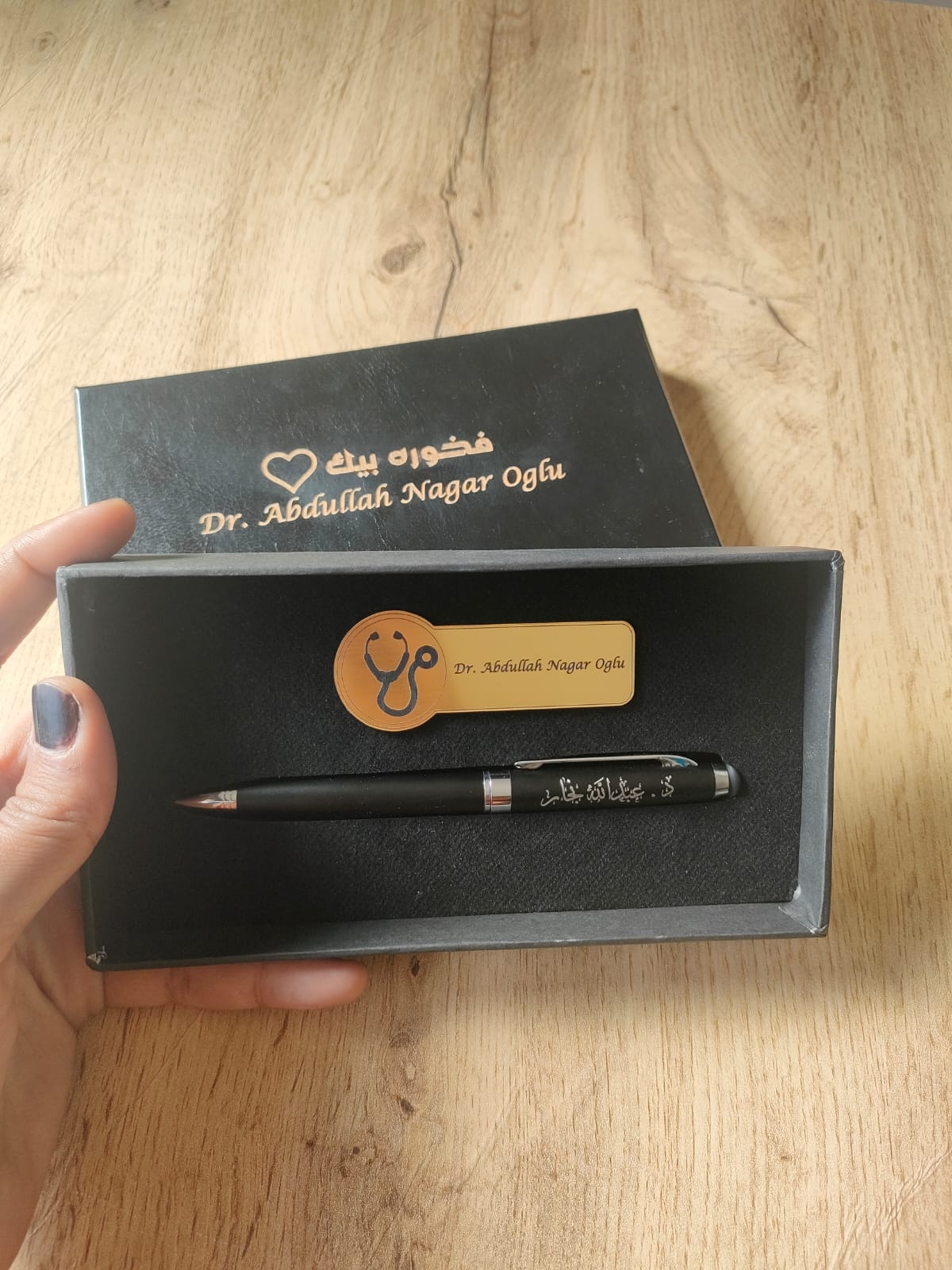 Imported from: https://d2j6dbq0eux0bg.cloudfront.net/images/7874434/4532539123.jpg